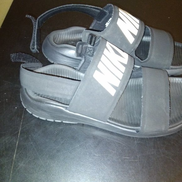 Nike Tanjun Sandal size 9 - Picture 5 of 7